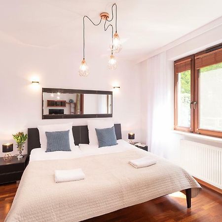 Beachfront Apartment Haga With Free Parking By Noclegi Renters Sopoty Exteriér fotografie