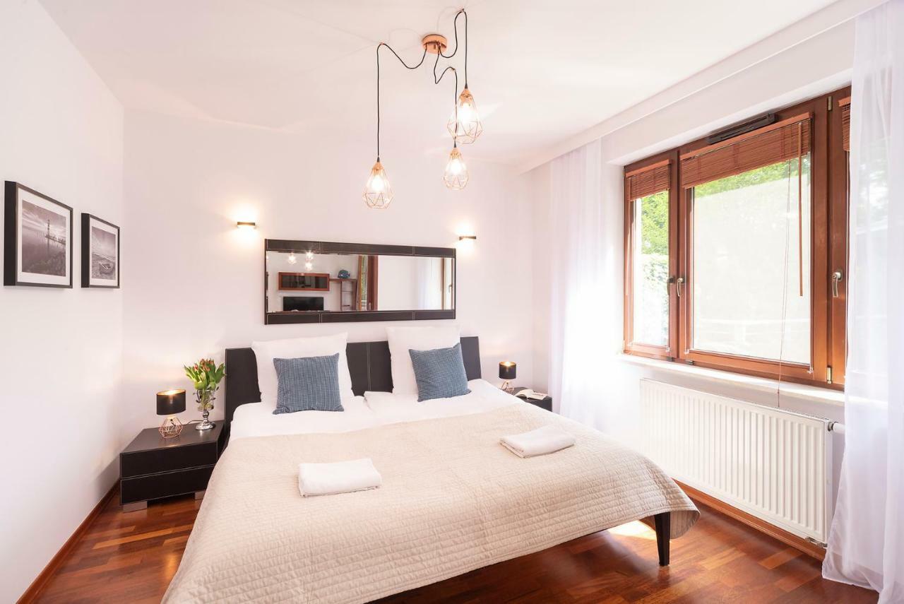 Beachfront Apartment Haga With Free Parking By Noclegi Renters Sopoty Exteriér fotografie